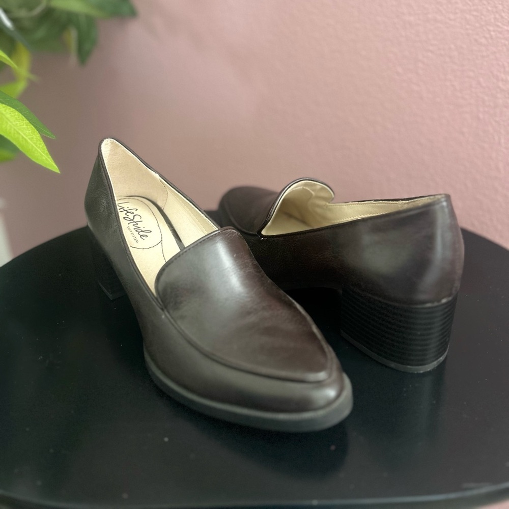 Life Stride Women's Dark Brown Heels